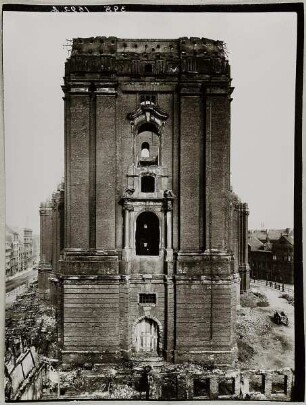 Große St. Michaeliskirche, Brandruine 1906, Turmfassade, gesamt
