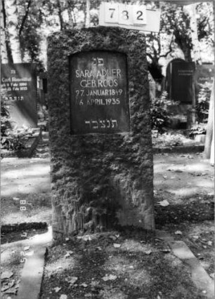Grabstein 782