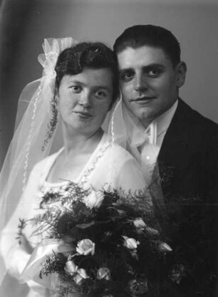 Roßwein. Hochzeitspaar Erich F. und Frau