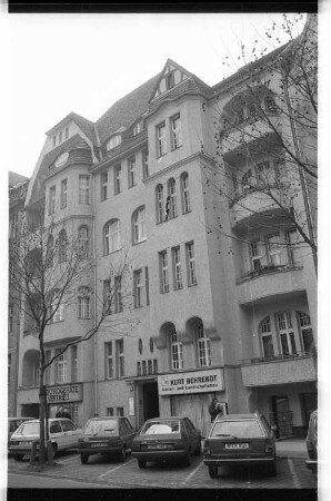 Kleinbildnegative: Mietshaus, Bundesallee 57, 1984