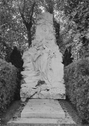 Johann Strauss-Grabmal