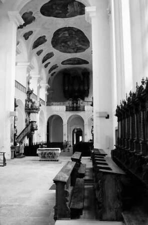 Chorgestühl und Orgel der Pfarrkirche St. Trudpert im Münstertal