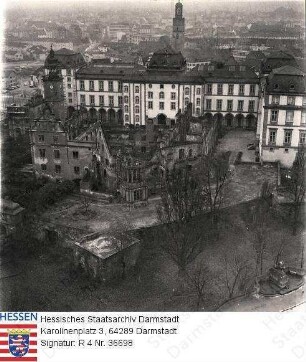 Darmstadt, Schloss / Blick auf das Schloss vom Turm des Hessischen Landesmuseums aus