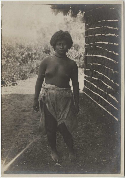 Mbyá woman (Baticola)