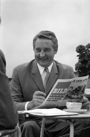 Wahlkampf des FDP-Bundestagsabgeordneten Dr. Wolfgang Rutschke zur Bundestagswahl am 28. September 1969.