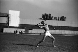 Tag des rumänischen Sports: Speerwurf