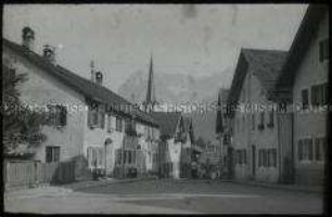 Blick in eine Straße in Garmisch-Partenkirchen