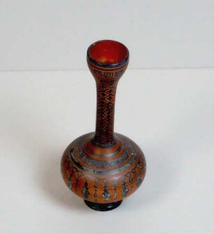 antikis. Vase mit langem Hals, schwarz bemalt