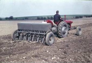Aufsattel-Drillmaschine Typ 732