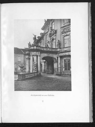 Die Einfahrtshalle am neue Fürstenbau