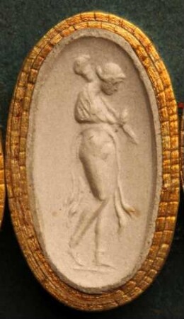 Omphale mit der Löwenhaut bekleidet, trägt die Keule auf der Schulter (Daktyliothek, Supplement)