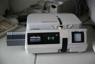 Dia-Scanner Reflecta DigitDia 3600 für Stab- und Rundmagazine
