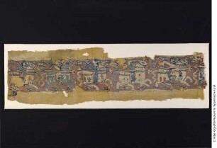 Fragmente einer Tunika mit breiter Zierborte