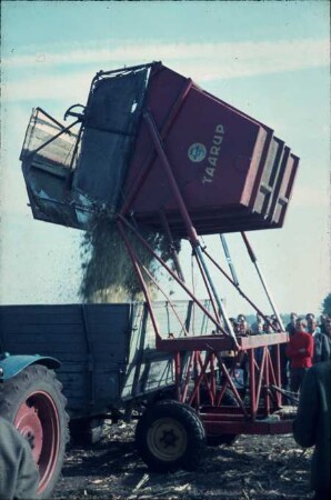 Fotografie: Transportgerät, Überladewagen, Containersystem, Container
