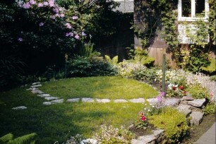 Friedrichstraße 1, Garten, Detmold; farbig