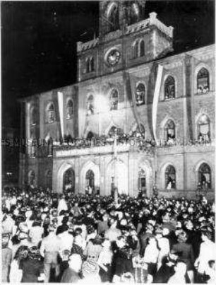 Fackelzug bei der Goethefeier in Weimar 1949