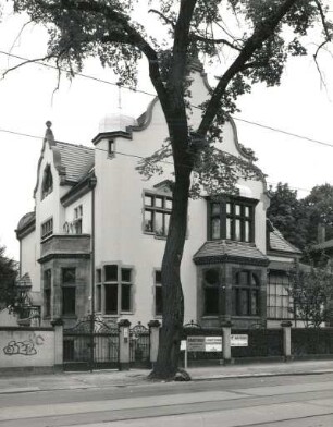 Dresden-Strehlen, Wasastraße 11. Wohnhaus (1901/1915)