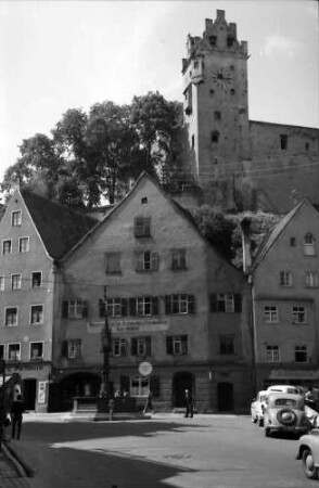 Füssen: Gasse und Schlossturm
