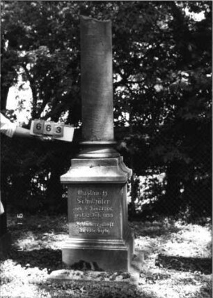 Grabstein 663 [Hahn S. 192 Grab-Nr. 1155]