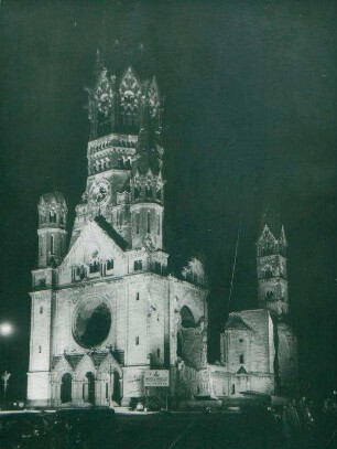 Gedächtniskirche bei Nacht