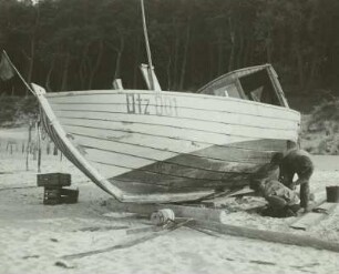 Ückeritz, Fischkutter, Reparatur