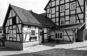 Hofanlage (Hofanlage, Fachwerk); Vöhl, Raiffeisenstraße 19
