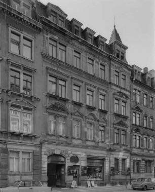 Dresden-Neustadt. Rudolf-Leonhard-Straße 2 (Spirituosengeschäft Fröhlich). Straßenansicht