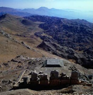 Nemrut Dağı, Blick auf Grabstätte und Heiligtum