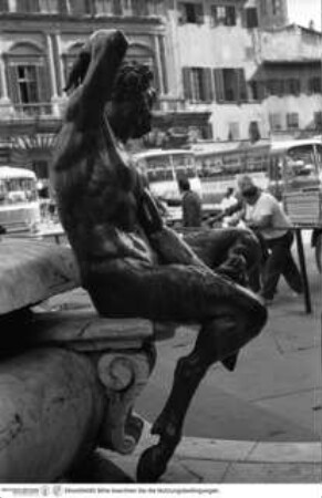 Neptunbrunnen, Satyr