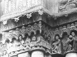 Chartres, Kathedrale Notre-Dame, Westfassade, rechter Seitenportal, Kapitell l.