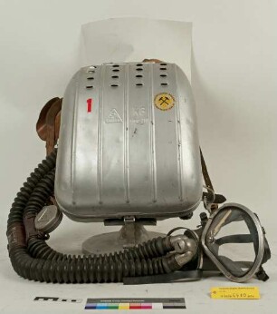Klein- Gasschutz- Gerät Mod. 210 der Gasschutzwehr Kokerei Consolidation