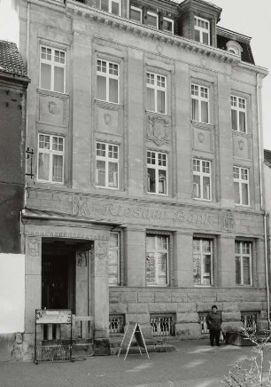 Bank, Riesa