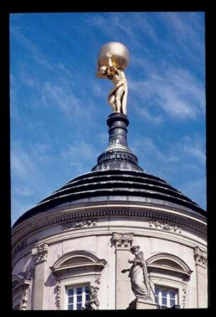 Atlas/Rathaus 29.8.75.