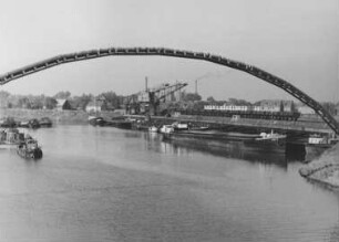 Hafen Neumühl/Rhein-Herne-Kanal