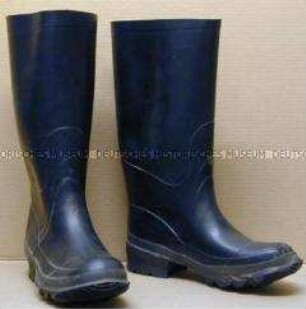 Gummistiefel des Deutschen Roten Kreuzes der DDR - Einsatzkleidung für Sanitäter und Gesundheitshelfer