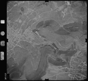 Luftbild: Film 32 Bildnr. 136