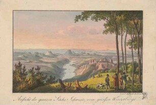 Aussicht vom Großen Winterberg in der Sächsischen Schweiz nach Westen ins Elbtal und auf die Felsen und Tafelberge
