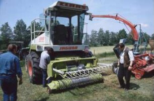 Fotografie: Erntetechnik, Feldhäcksler selbstfahrend