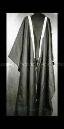 Burnus (nordafrikanische Nationaltracht)