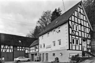 Hobe 1 (Hofanlage, Fachwerk); Battenberg, Hobe 2