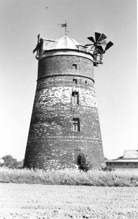 Leipzig-Lindenthal. Turmholländer, Baujahr 1892