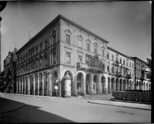 Karlsruhe Friedrichsplatz Badische Bank