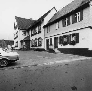 Gebäudeensemble; Eppertshausen, Schulstraße 2