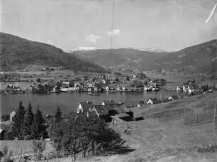 Norwegen, wohl Olden, Ortsansicht