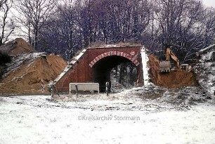 Trittau: Möllner Landstraße: Abbruch Eisenbahnbrücke