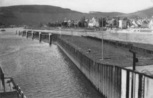 Unterwassermole Stauanlage Zeltingen/Mosel