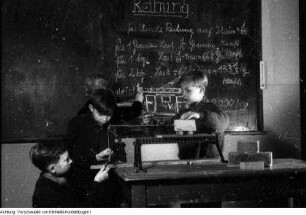 Dresden, Dobritz. Ernst-Schneller-Schule, Matinee zu Fragen der Schulbildung, 1946
