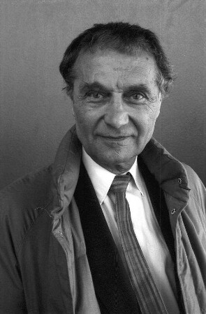 Staufen: Faust Gymnasium, Peter Schradi, Sprecher