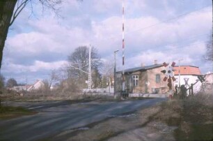 Zellendorf Empfangsgebäude Bahnübergang
