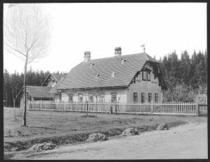Marienbad. Villenviertel Flaschenhütte und Forsthaus Hasenhau : Marienbad. Villenviertel Flaschenhütte und Forsthaus Hasenhau. Zwei Fotografien zur Herstellung der handkolorierten Ansichtspostkarte